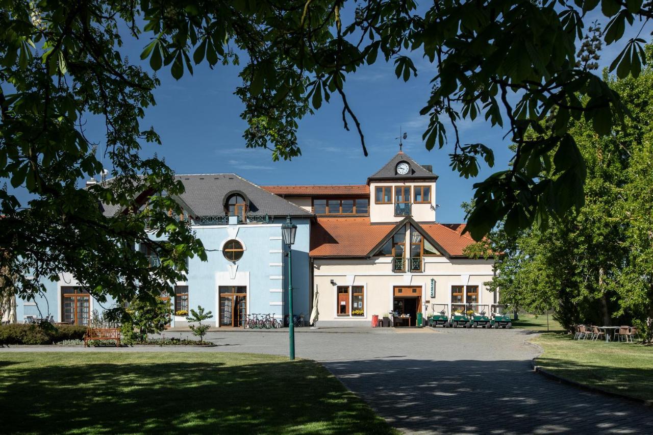 Darovansky Dvur - Wellness & Golf Hotel Brasy Bagian luar foto