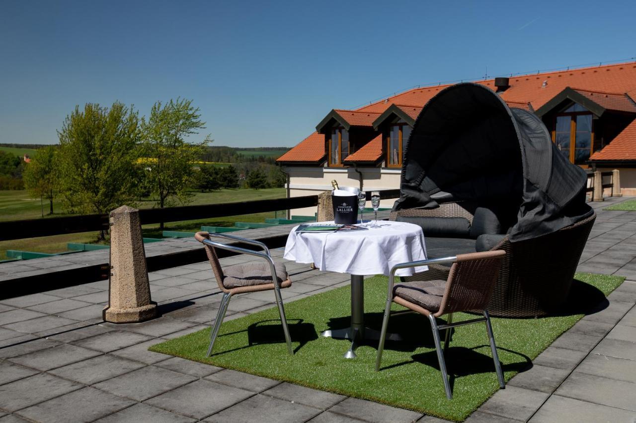 Darovansky Dvur - Wellness & Golf Hotel Brasy Bagian luar foto