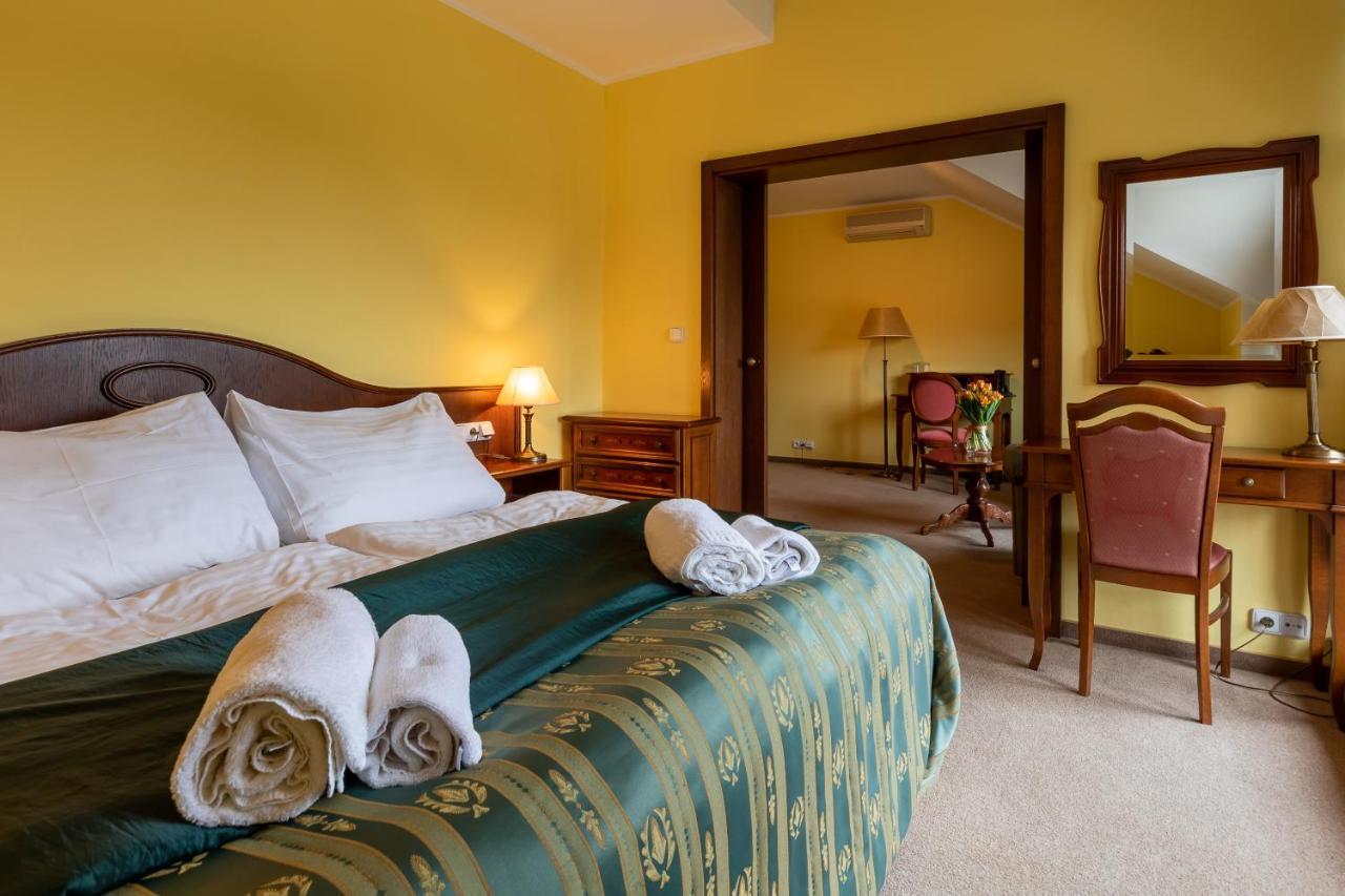 Darovansky Dvur - Wellness & Golf Hotel Brasy Bagian luar foto