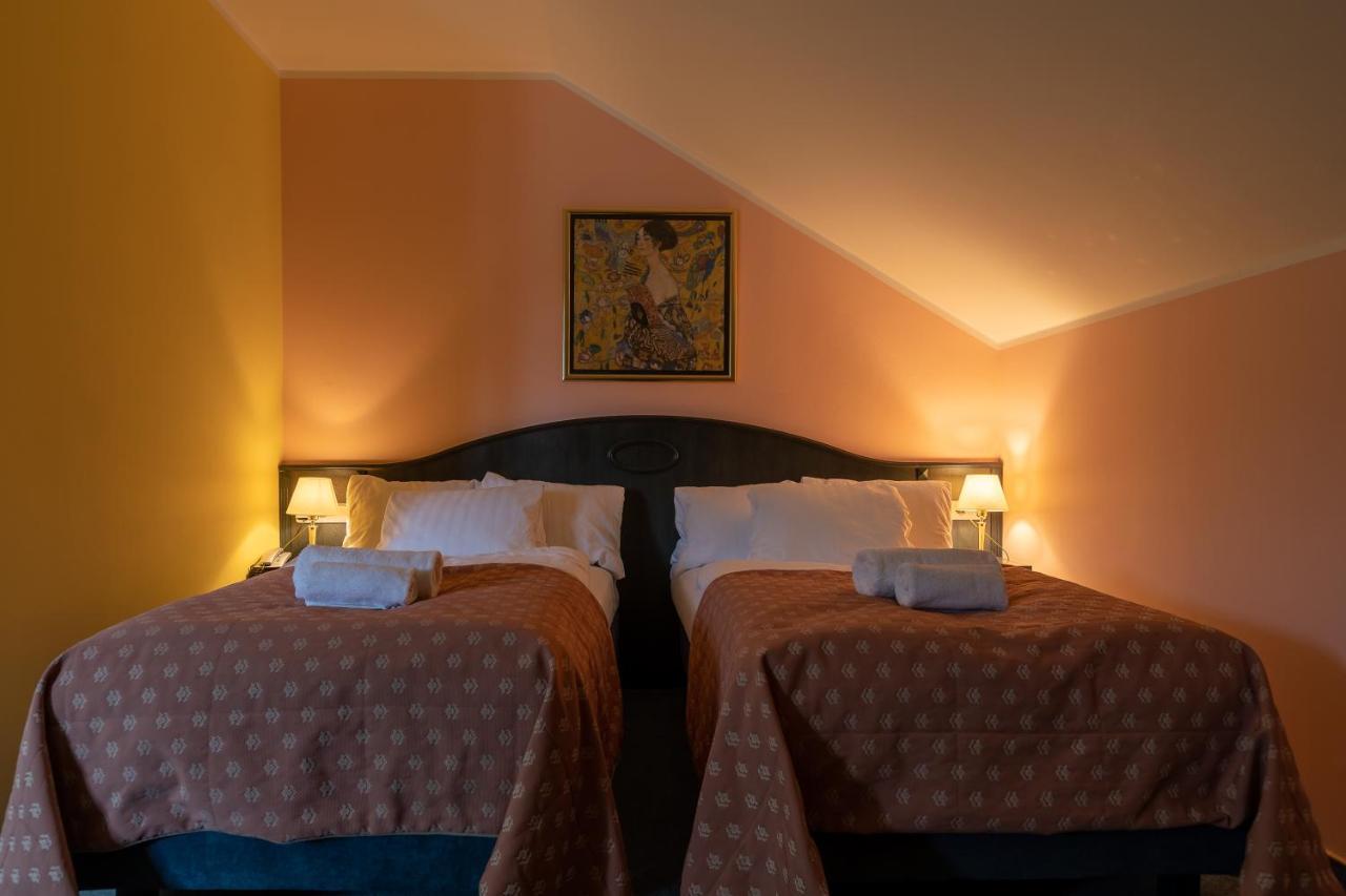 Darovansky Dvur - Wellness & Golf Hotel Brasy Bagian luar foto