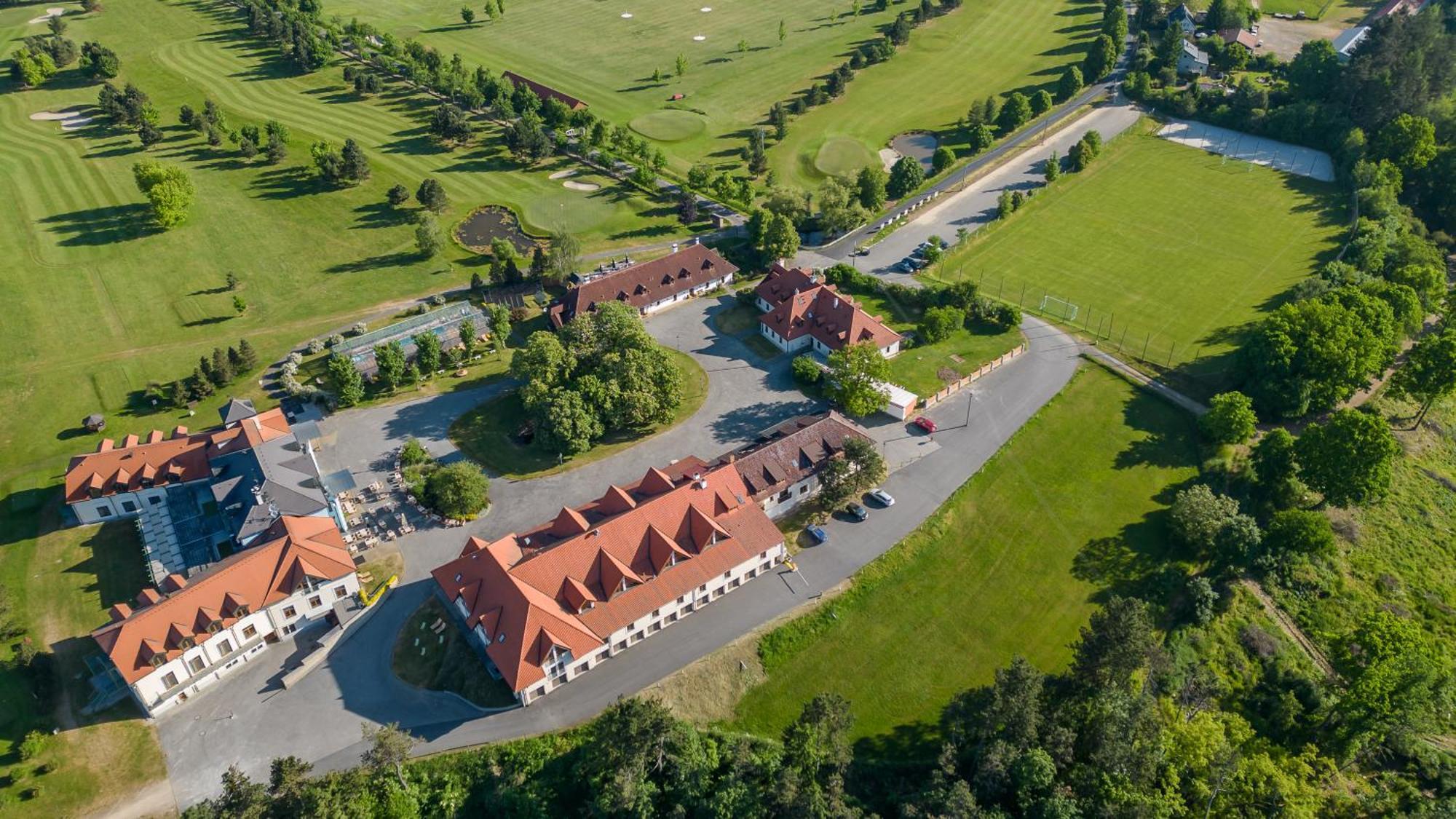 Darovansky Dvur - Wellness & Golf Hotel Brasy Bagian luar foto